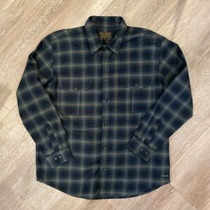 Filson heavy cotton button up